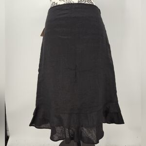H&M Black A-Line Women's Skirt Size 8